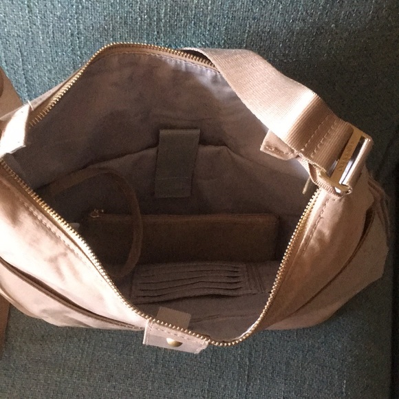 Baggallini travel bag - Picture 3 of 3